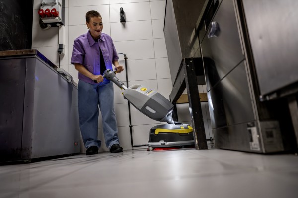 Подопочистващ автомат Karcher K Mop 46 Bp Pack 36/75