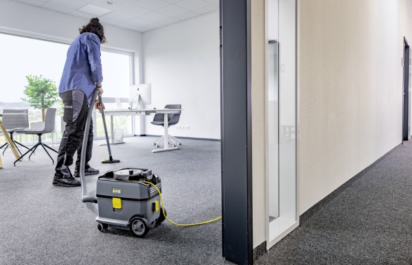 Прахосмукачка за сухо изсмукване Karcher T 10/1