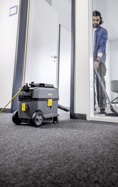 Прахосмукачка за сухо изсмукване Karcher T 10/1 Adv HEPA