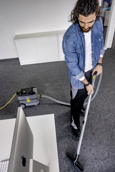 Прахосмукачка за сухо изсмукване Karcher T 10/1 Adv HEPA